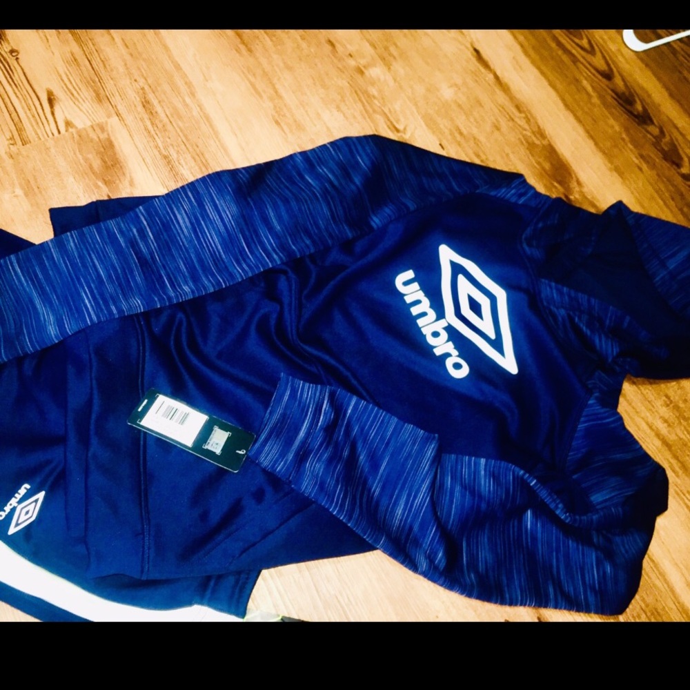 Tracksuit sets (2) Reebok/umbro - Picture 3 of 6